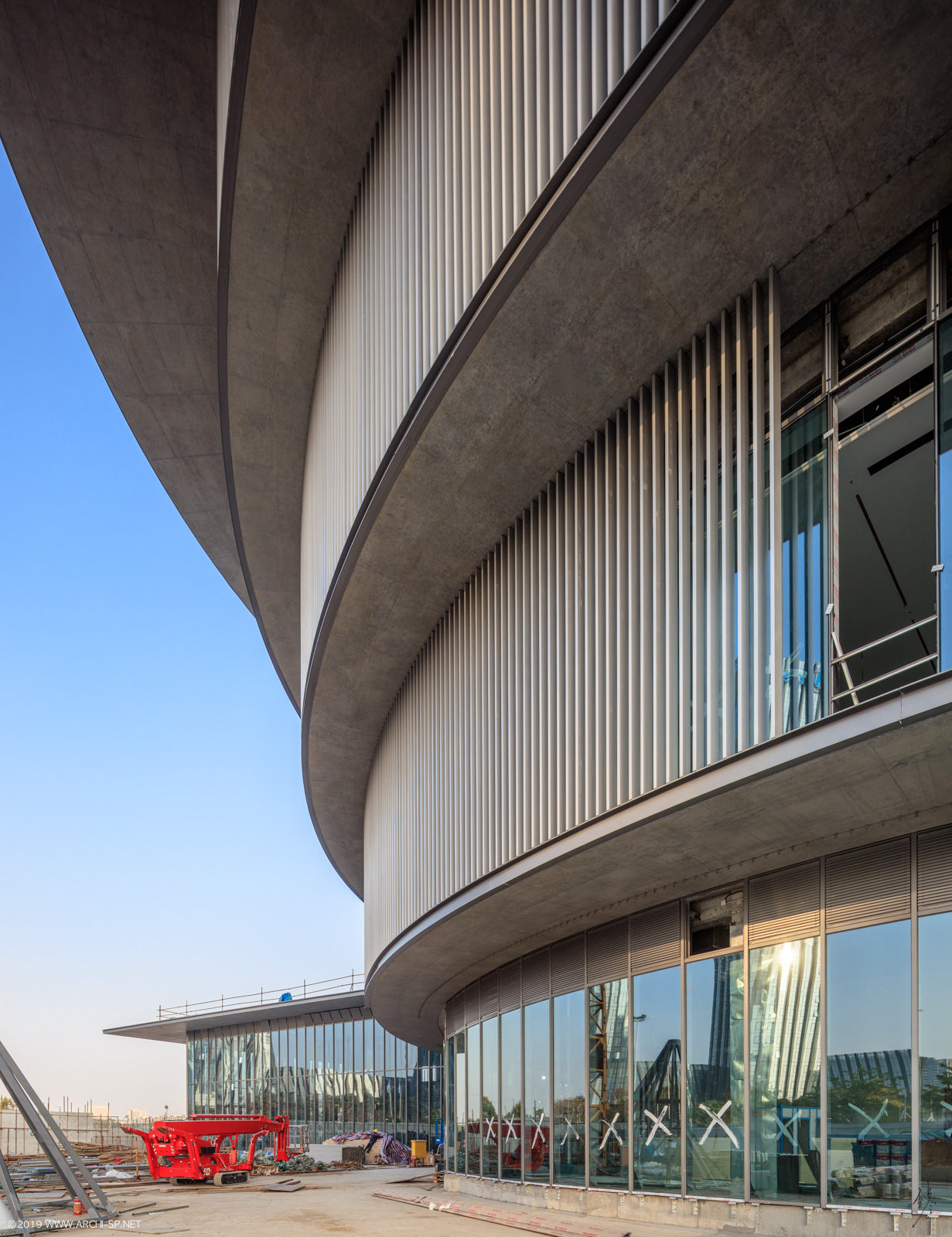 探秘安藤新作:和美术馆