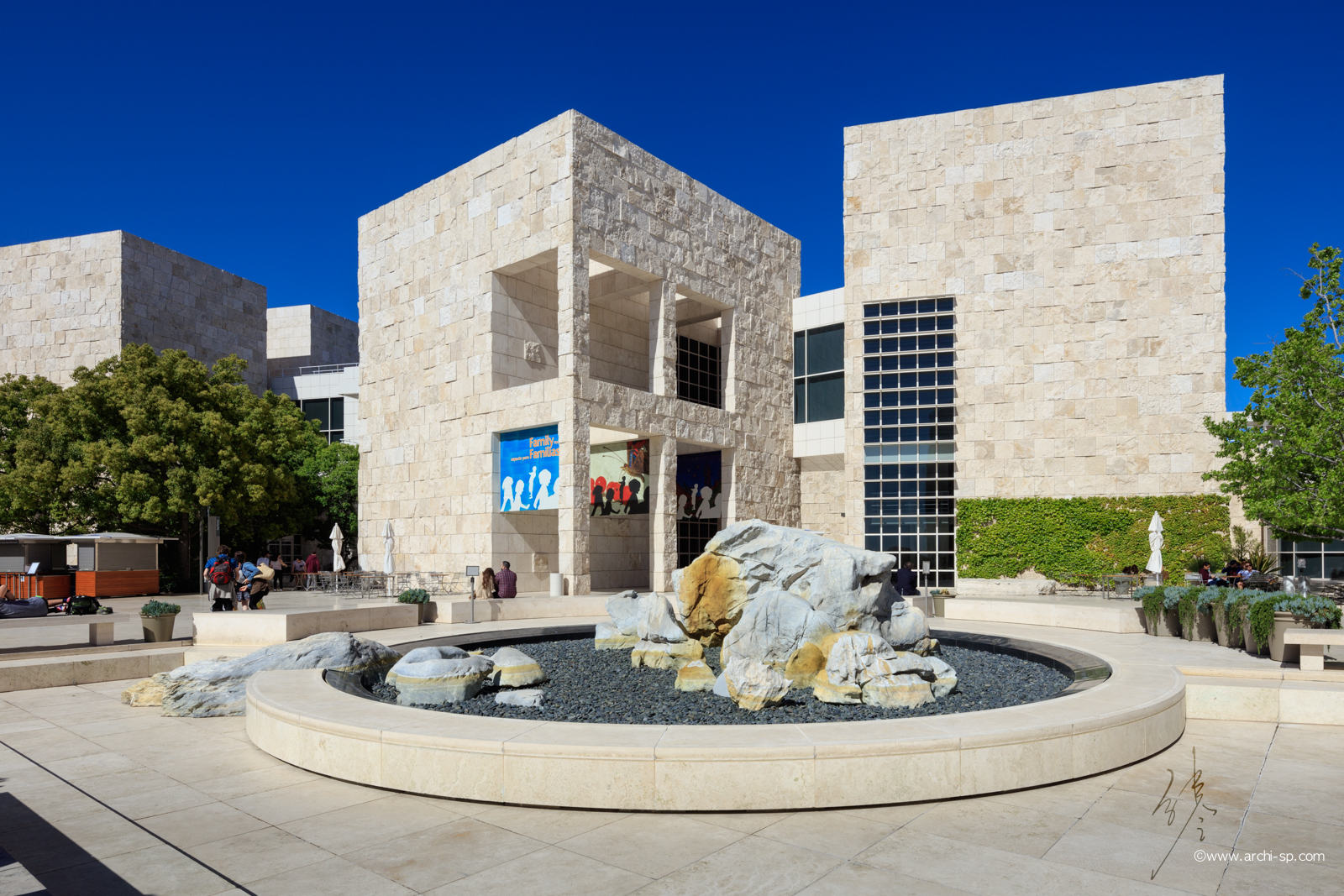 Stone Landscape and Family Room